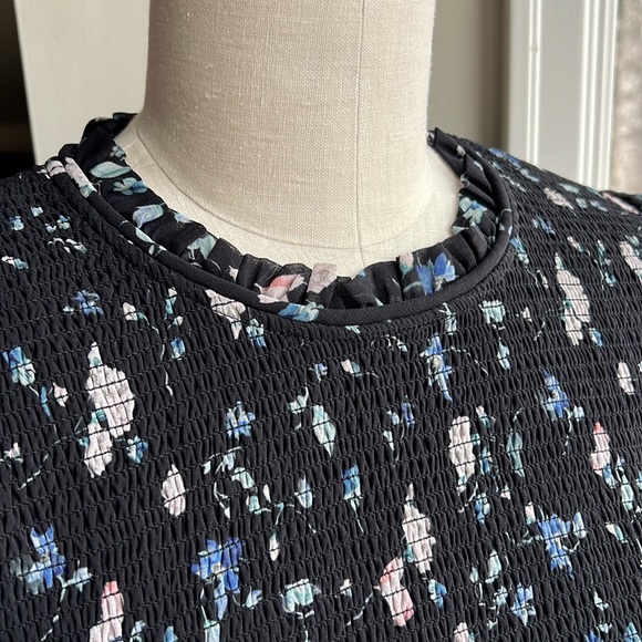 Floral Smocked Tempest Blouse - Aritzia Wilfred - Picture 4 of 7